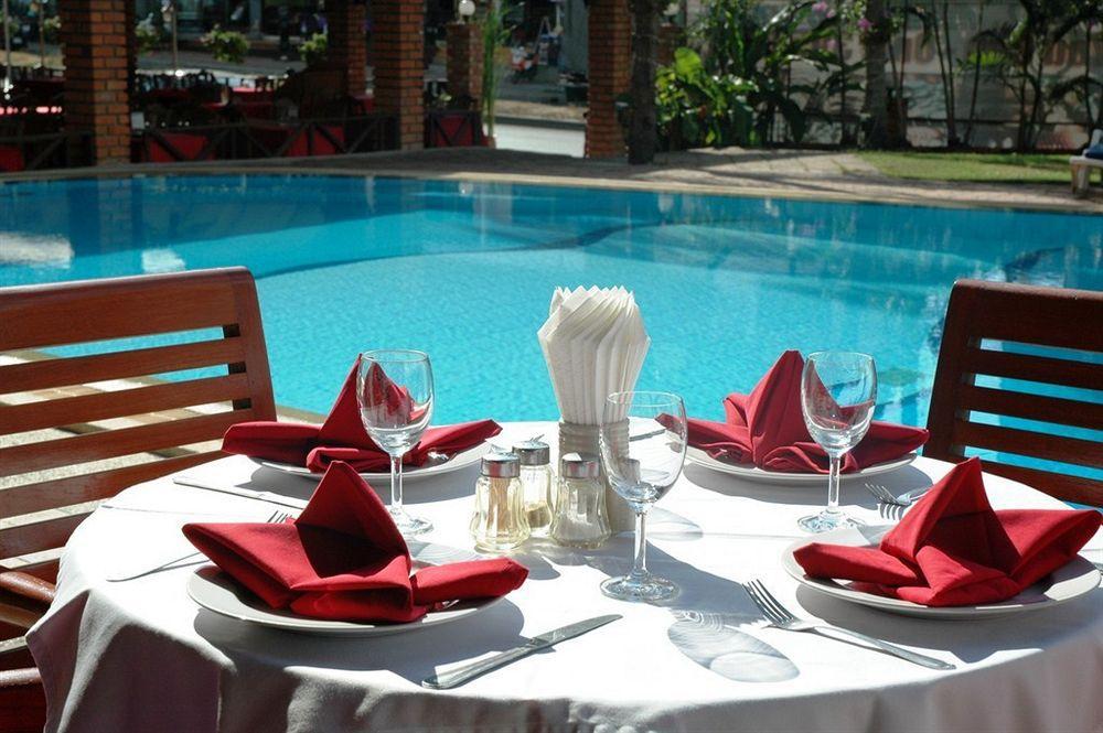 The Residence Garden Pattaya Buitenkant foto