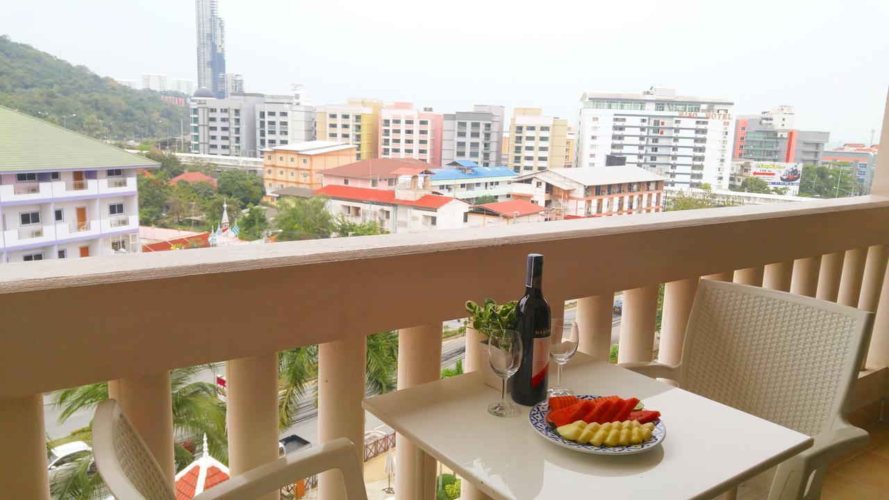 The Residence Garden Pattaya Buitenkant foto